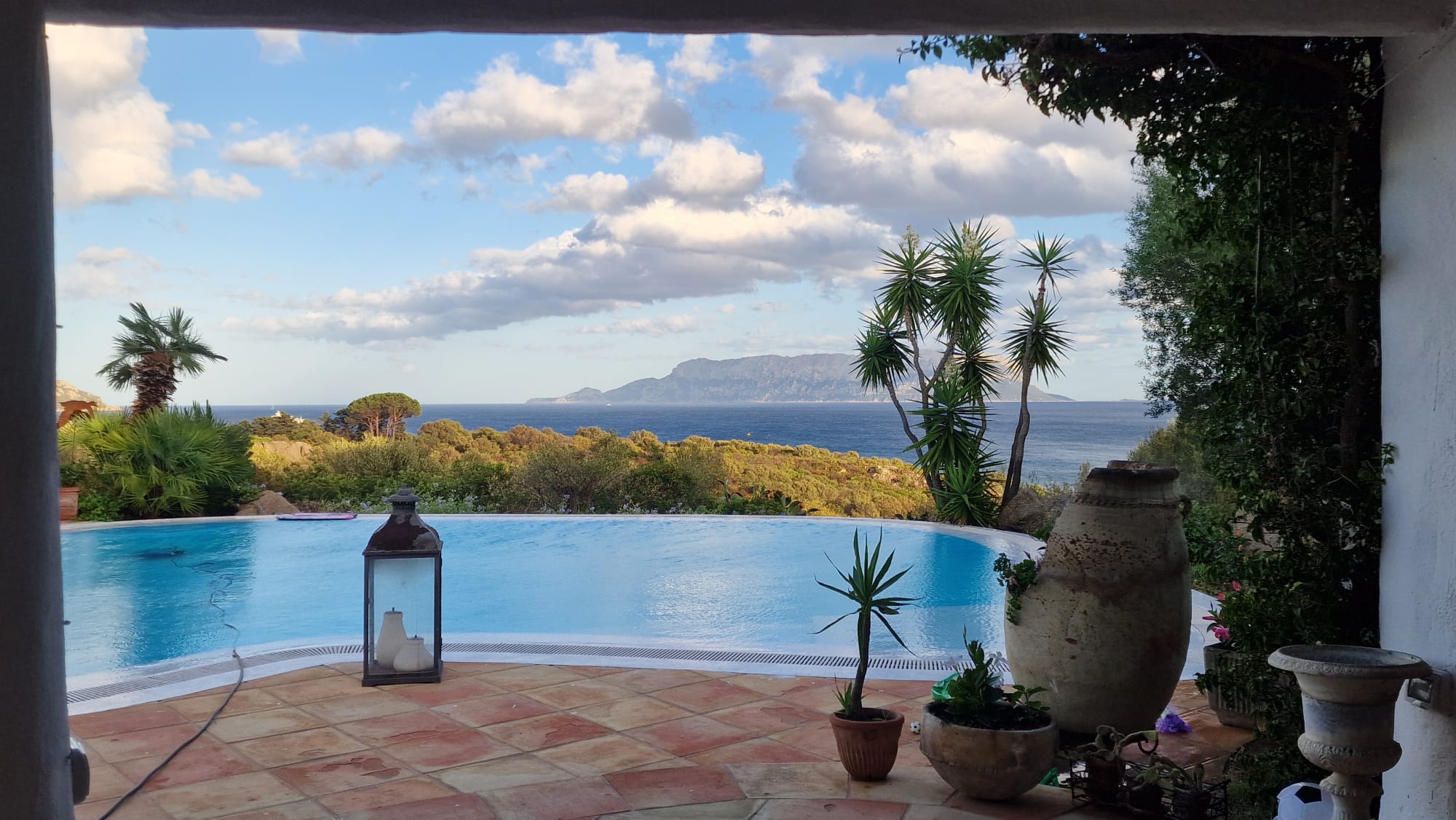 Pool sea view