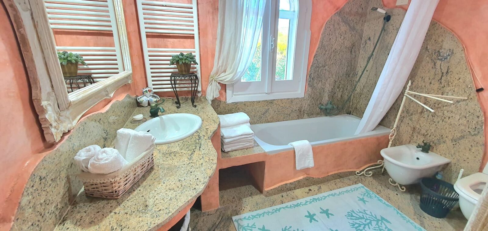 Second master bathroom